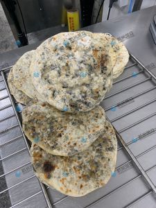 512包子機(jī)做金華烙，餅梅菜豬油餡，多功能非常實(shí)用！